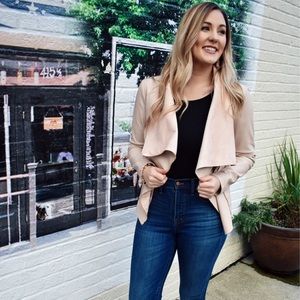 Meet your Posher, Amy